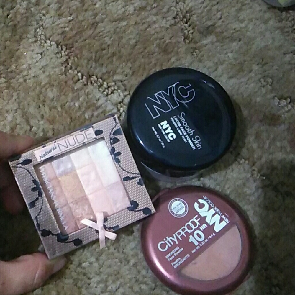 Face powders